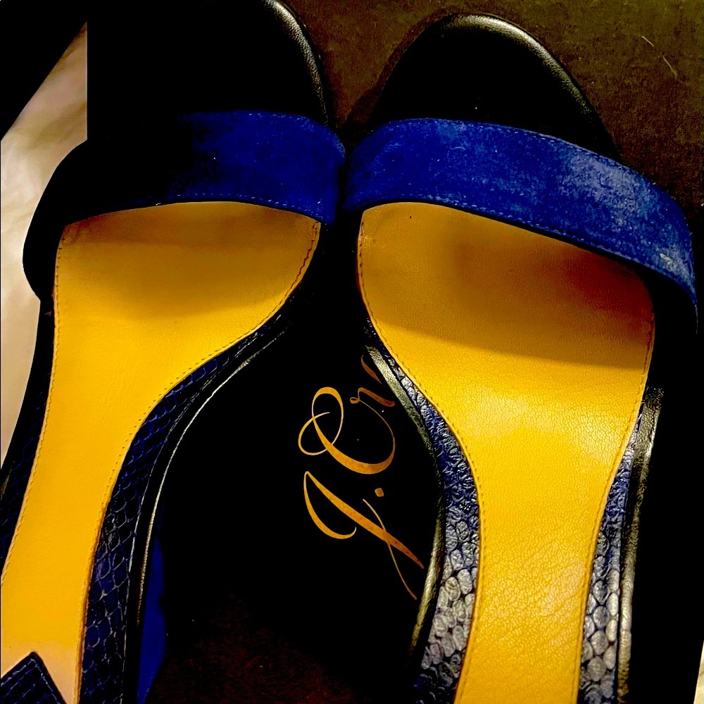 CLEARANCE SALE Brian Atwood navy strappy sandal